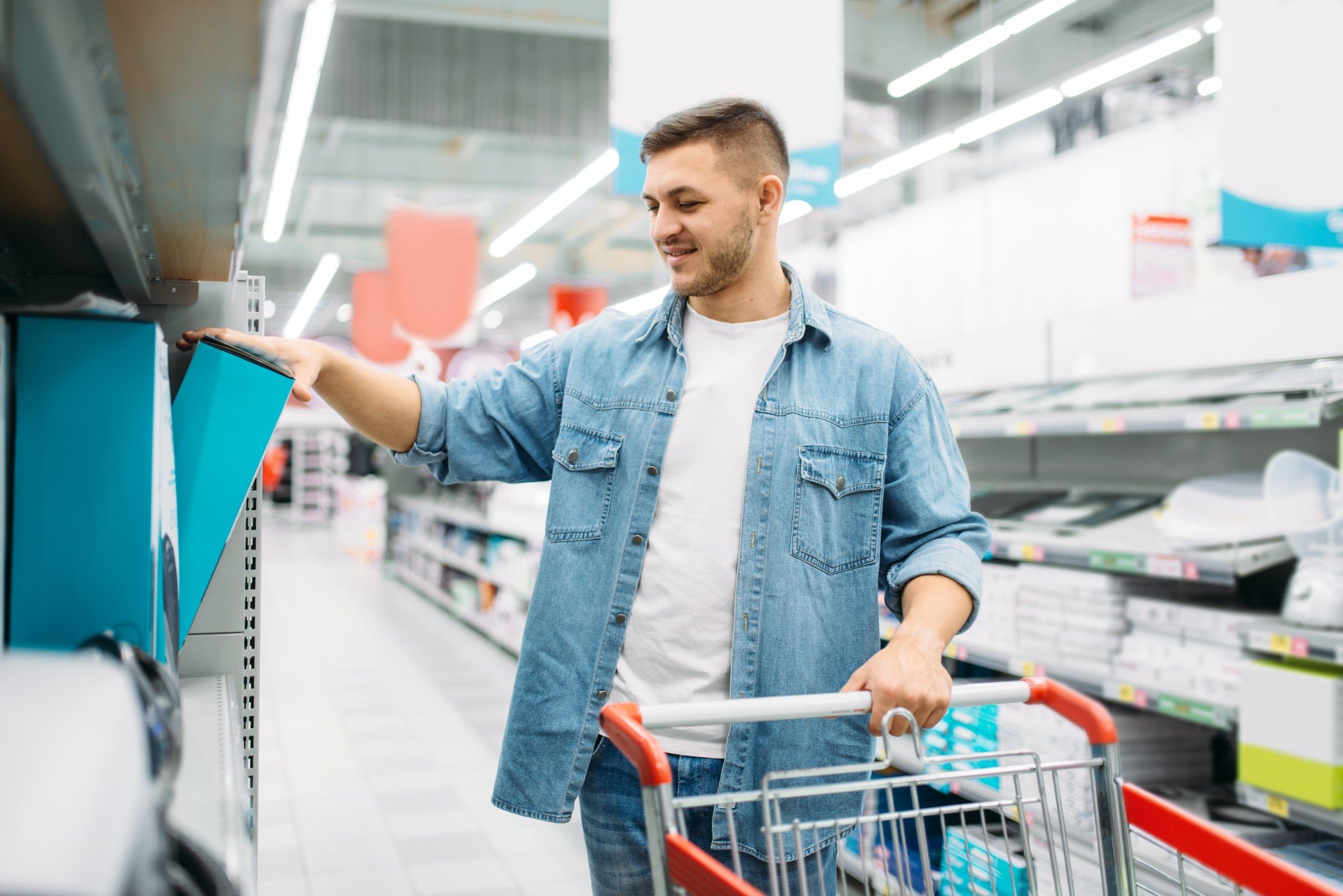 man shopping household products