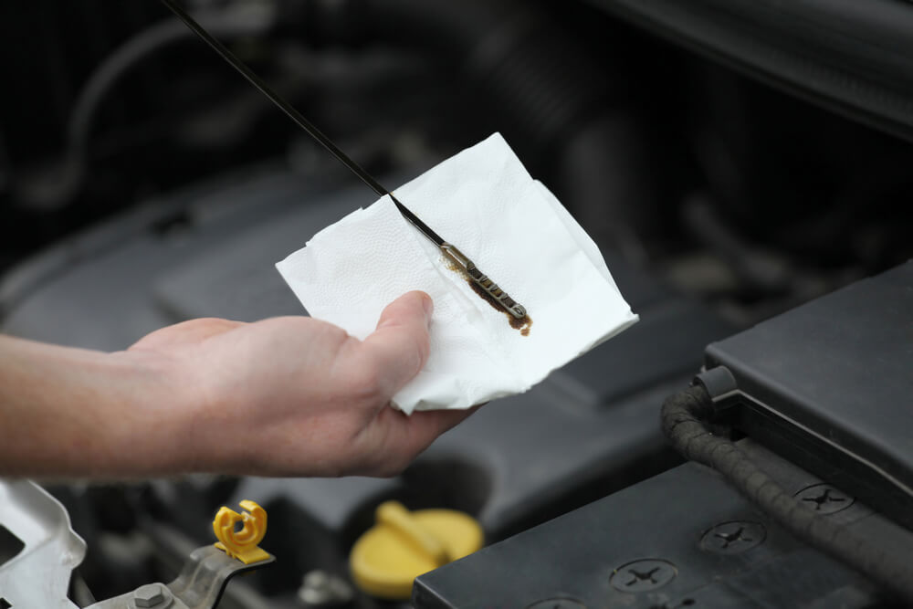 How Can Heavy Duty Wipes Keep Your Car Squeaky Clean?