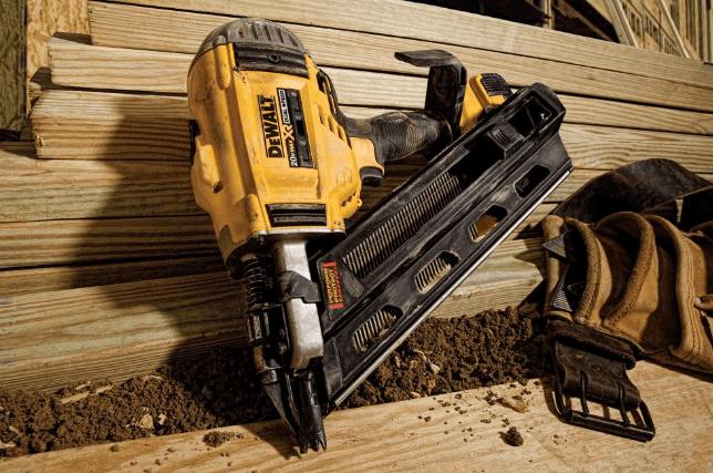 Fix & Feed Lithium-Ion Framing Nailer Kit - 20V